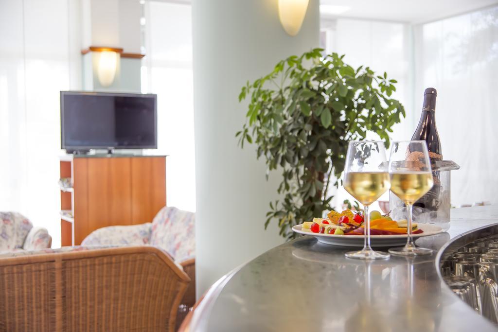 Ciccio Hotel Misano Adriatico Bagian luar foto