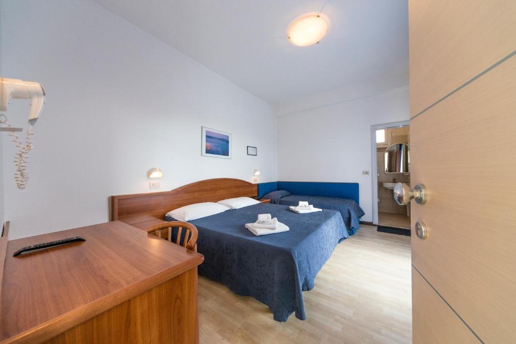Ciccio Hotel Misano Adriatico Ruang foto